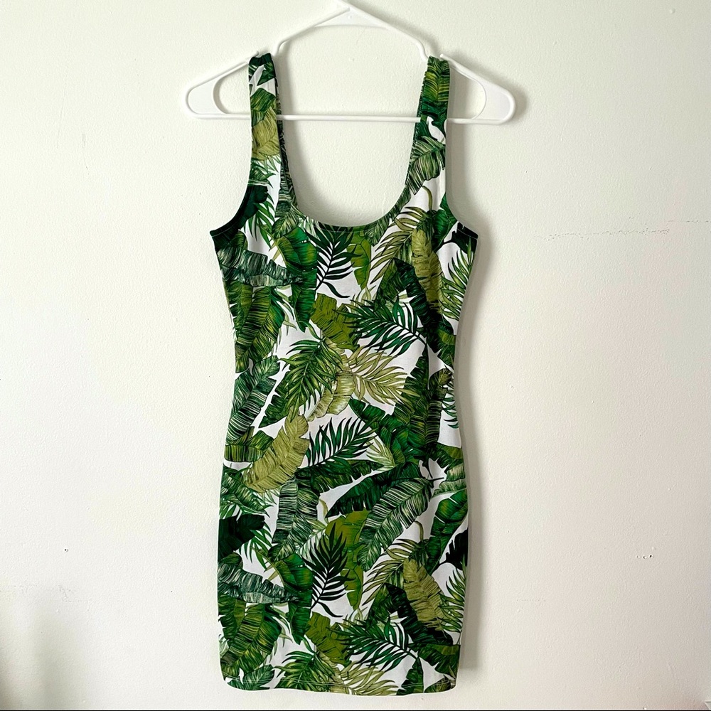 botanical print dress 🌿